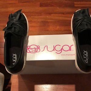 NWT comfy black sugar size 61/2 with memory foam